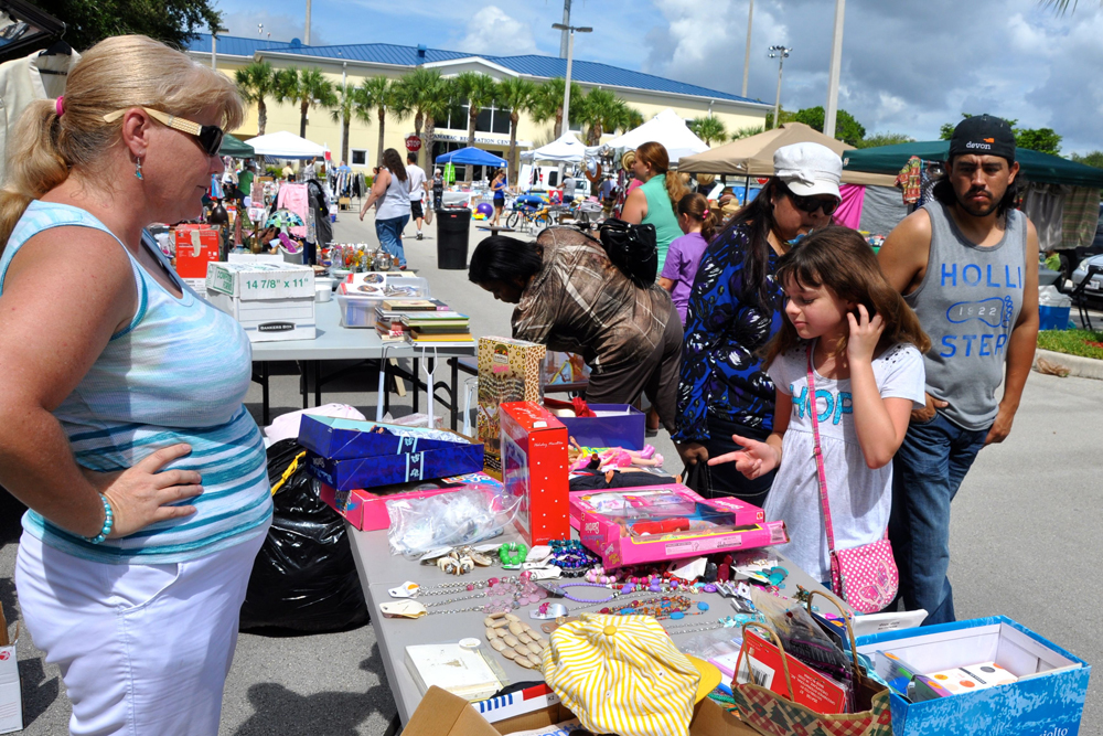 Register Now for the Next City-Wide Garage Sale in Tamarac 1