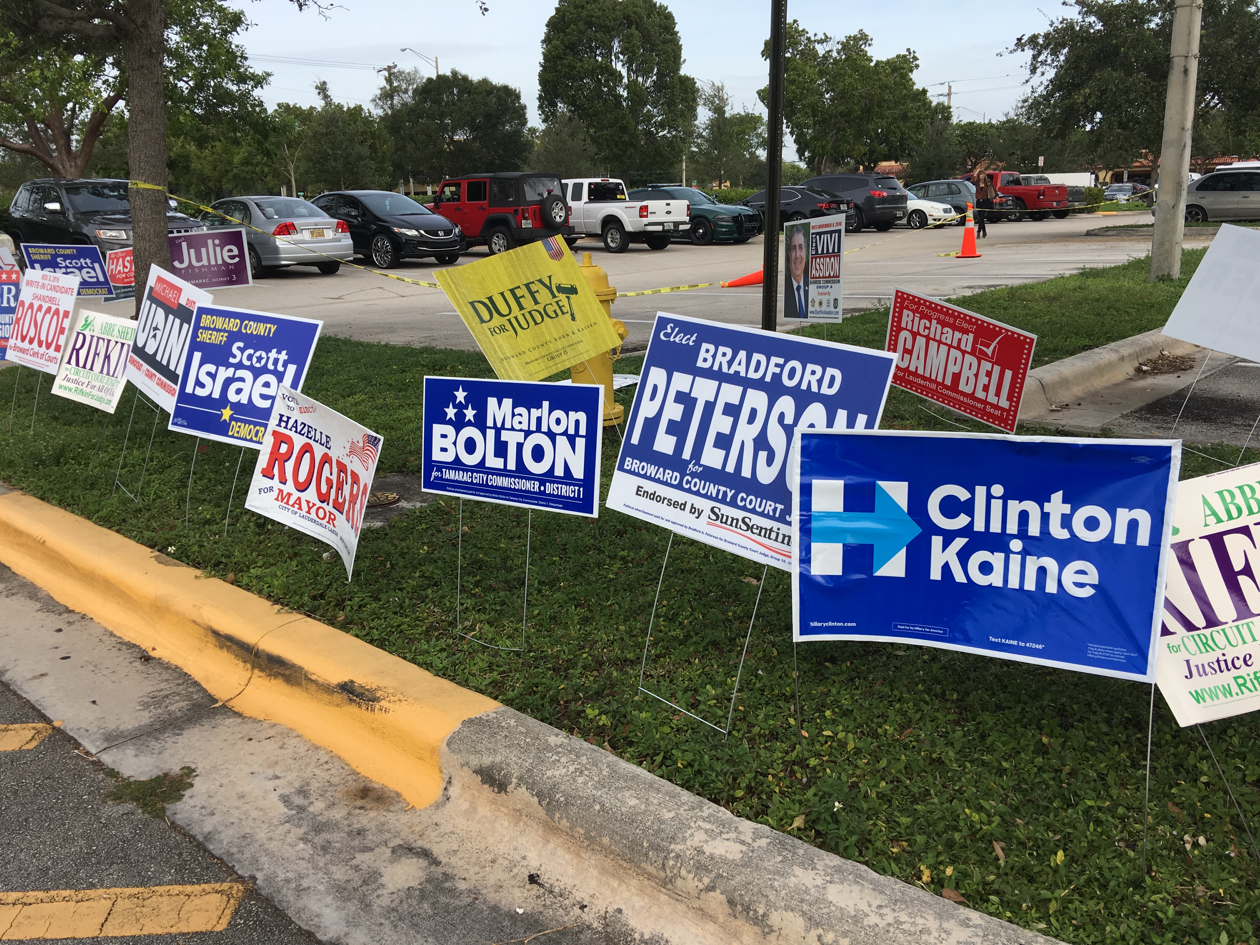 Campaign signs at the Tamarac Library during early voting.