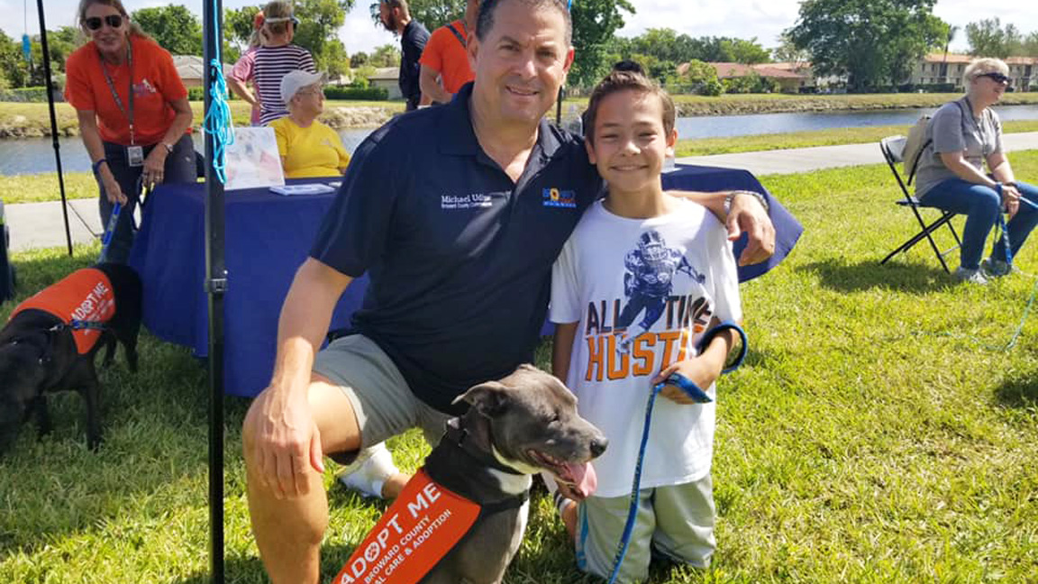 County Commissioner Urges Residents to Adopt at Holiday Paw-ty Event in Tamarac County Commissioner Urges Residents to Adopt at Holiday Paw-ty Event in Tamarac