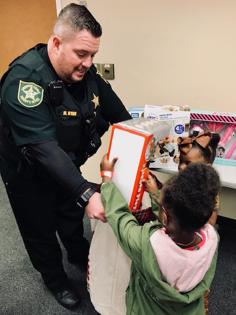 BSO Deputies Share Their Gift-Giving Spirit with Mother of 3 2