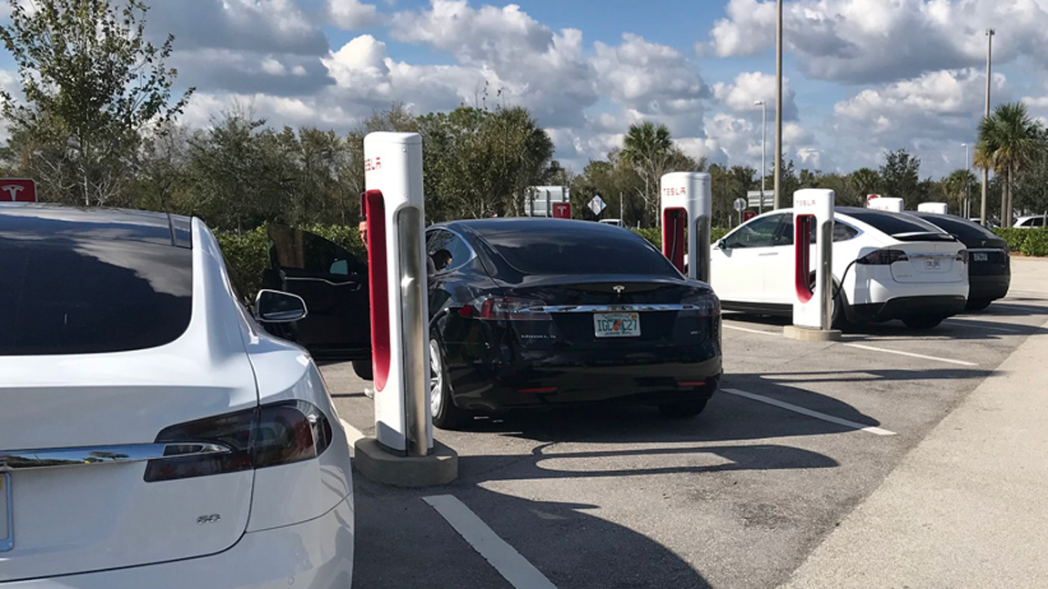 Electric vehicle charging station in Florida.