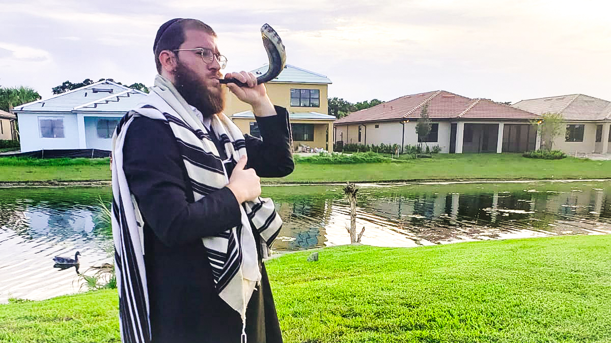 Chabad Jewish Center Invites Residents to Celebrate Rosh Hashanah Sept 25