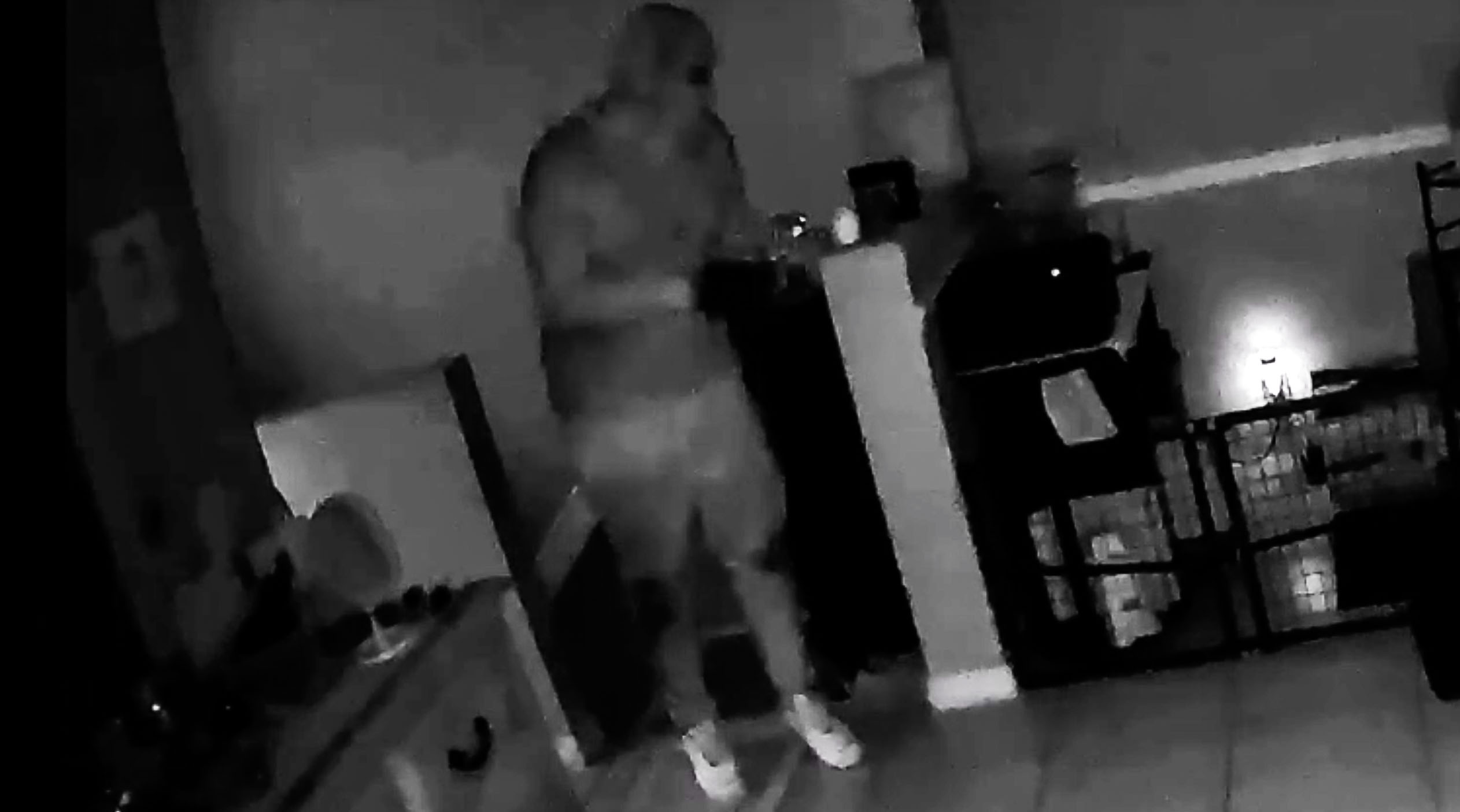 Captain Jeff Cirminiello with the Broward Sheriff’s Office is asking for the public’s help in identifying the suspect in a home burglary.