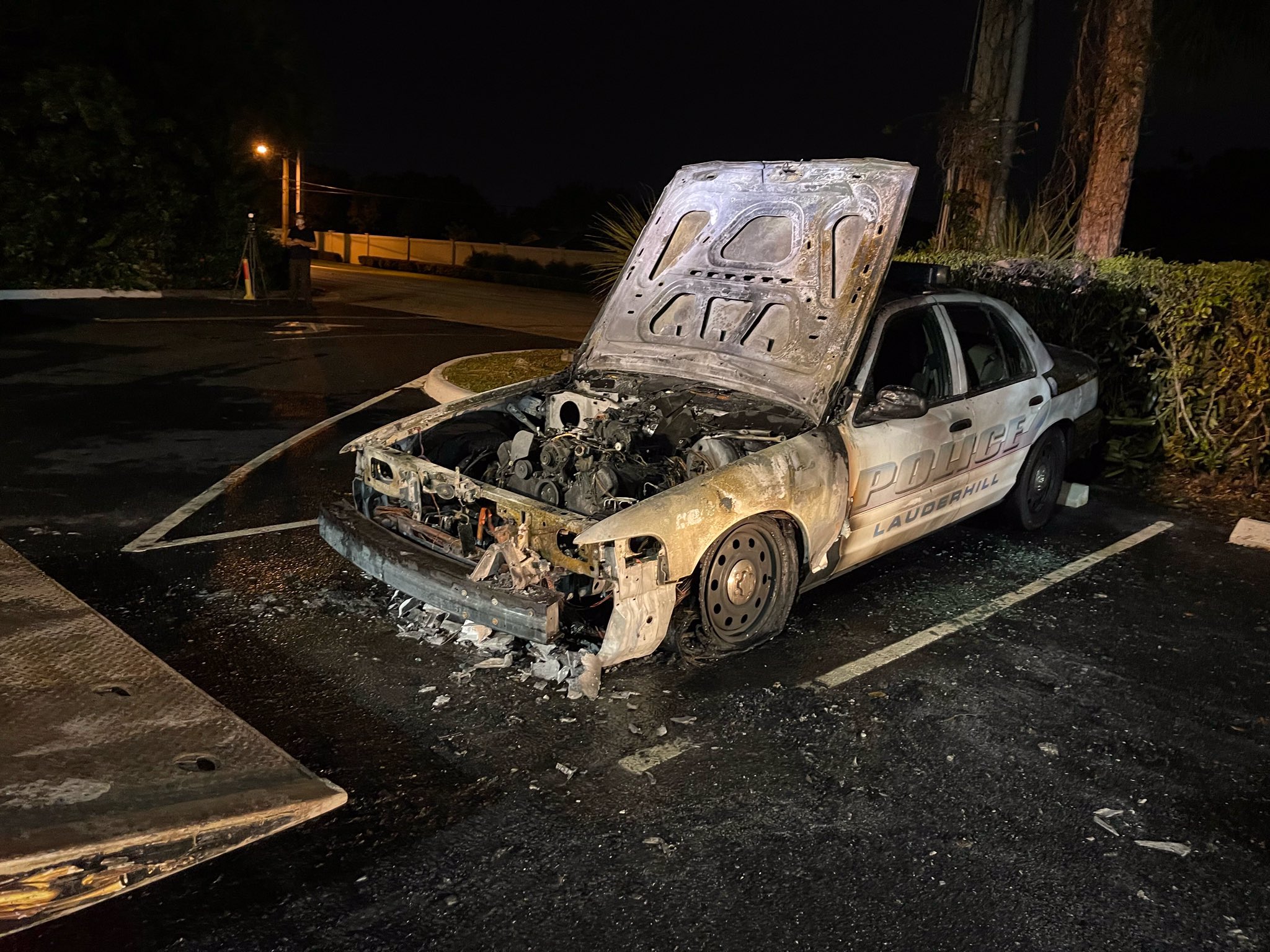 Police Car Torched By Arsonist Outside Lauderhill Synagogue