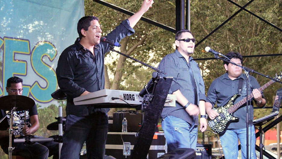 Latin Band Musix Groove Plays Free Concert in the Park in Tamarac