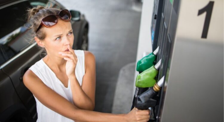 Gas Prices Drop Heading into Holiday: Lowest Prices in Tamarac