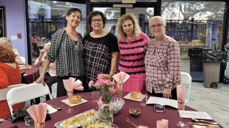 Chabad of Tamarac Hosts Pink Shabbat in Support of Breast Cancer Awareness With Mayor in Attendance