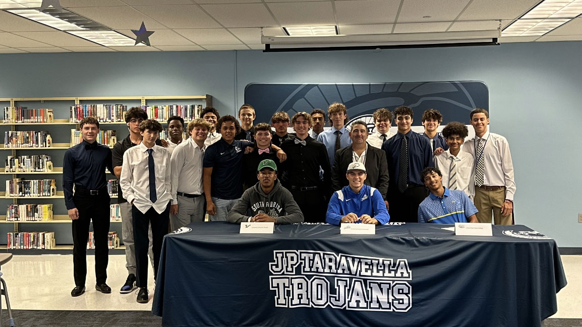 3 J.P. Taravella Baseball Players Officially Sign Letter of Intent