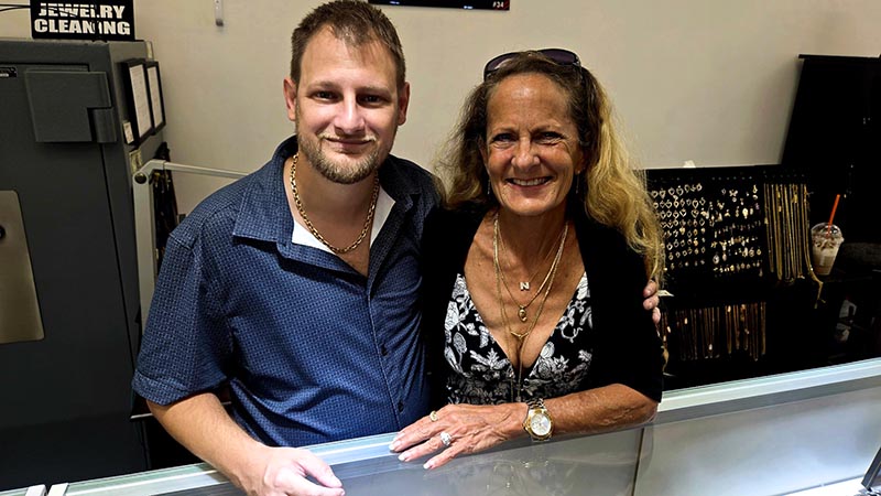 The New Jewelry Exchange Celebrates Grand Opening in Tamarac 6