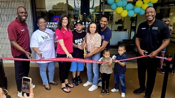 New Owners of Sunshine State Dry Cleaners Hold Grand Opening Event 15